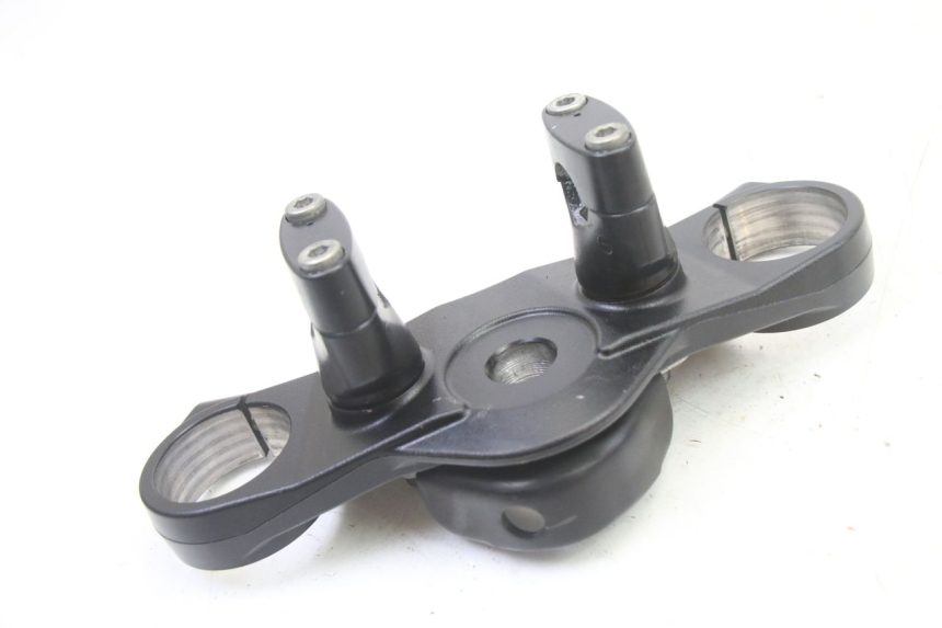 photo de PIASTRA SUPERIORE SUZUKI GSR 750 (2011 - 2017)