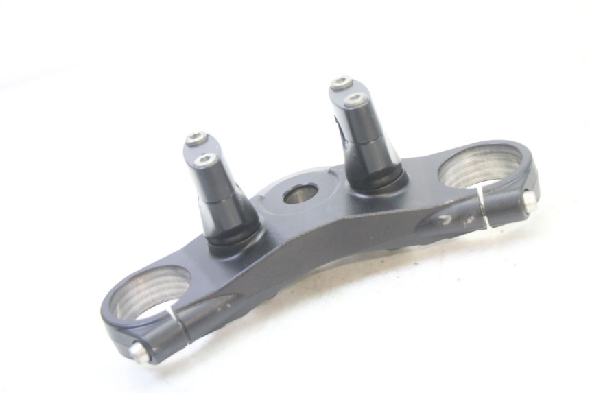 photo de PIASTRA SUPERIORE SUZUKI GSR 750 (2011 - 2017)