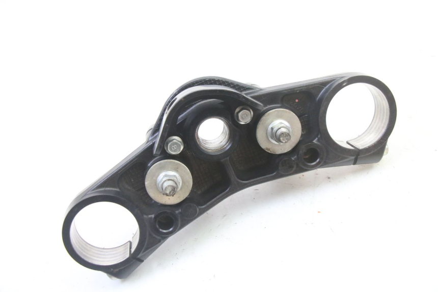 photo de PIASTRA SUPERIORE SUZUKI GSR 750 (2011 - 2017)