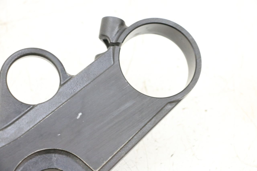 photo de PIASTRA SUPERIORE SUZUKI GSXR GSX-R 1000 (2003 - 2004) - Stato della superficie e materiale