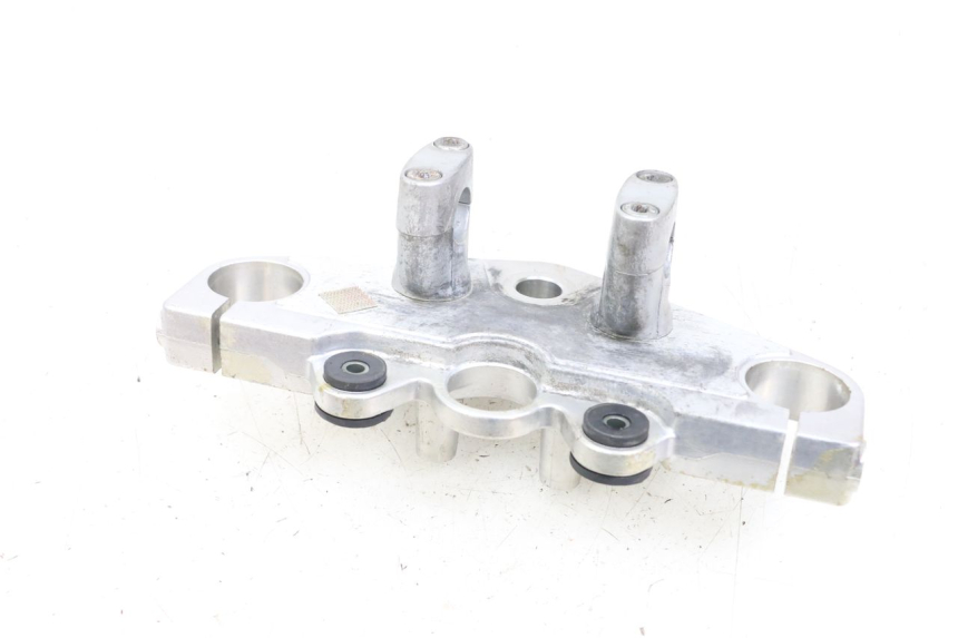 photo de PIASTRA SUPERIORE SUZUKI GZ MARAUDER 125 (1998 - 2004)