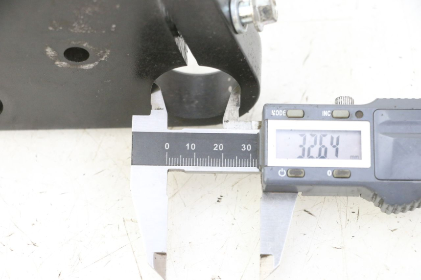 photo de PIASTRA SUPERIORE APOLLO RFZ 125