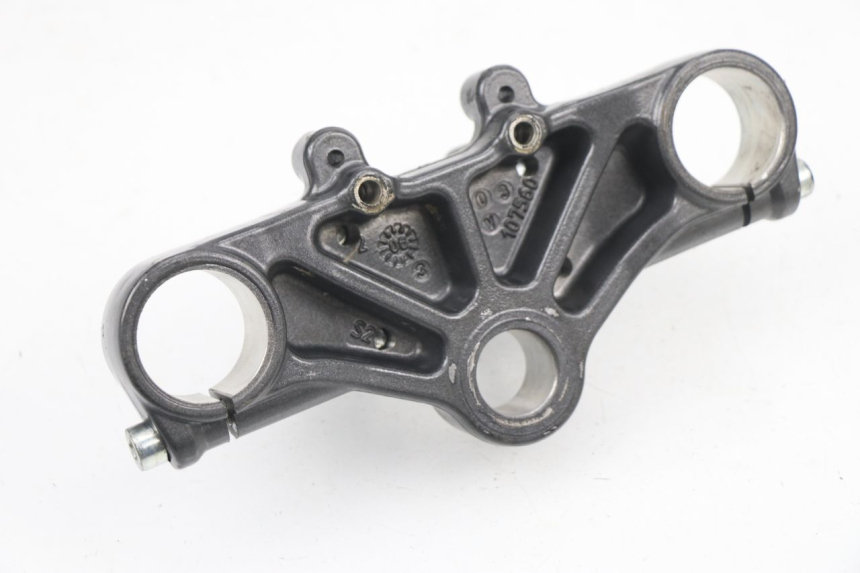 photo de PIASTRA SUPERIORE DERBI SENDA SM DRD 50 (2008 - 2013)