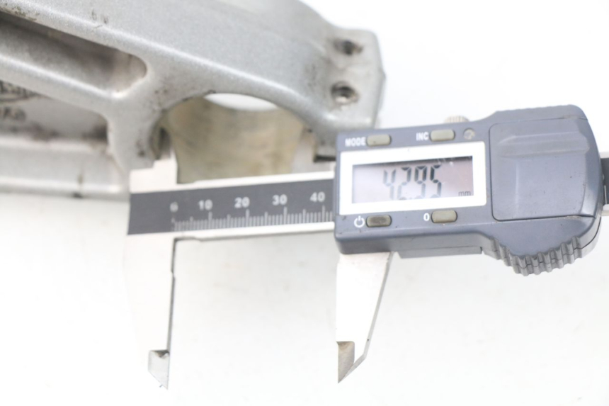 photo de Forcella superiore TRIUMPH SPRINT ST ABS 1050 (2005 - 2007)