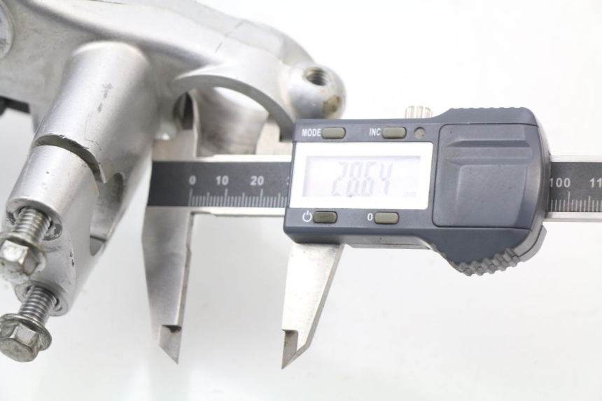 photo de Forcella superiore YAMAHA TTR 125 (2000 - 2020)