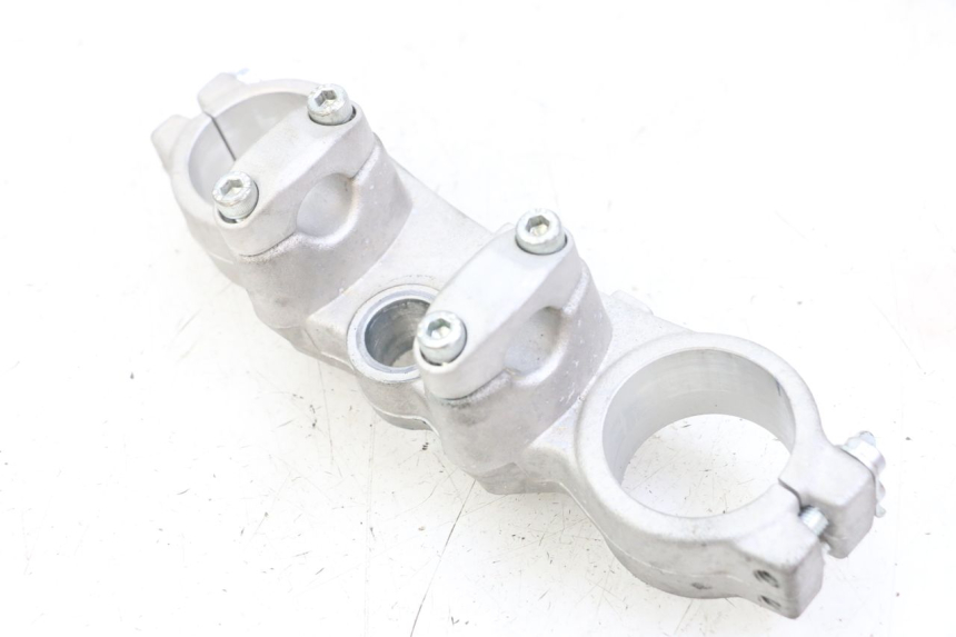 photo de PIASTRA SUPERIORE VENT DERAPAGE 50 (2018 - 2023)