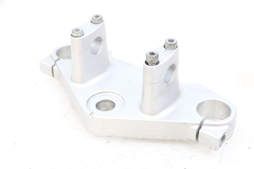 photo de PIASTRA SUPERIORE SUZUKI VL INTRUDER 125 (2004 - 2007)