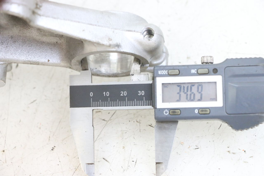 photo de Forcella superiore HONDA XLV VARADERO 125 (2000 - 2006)