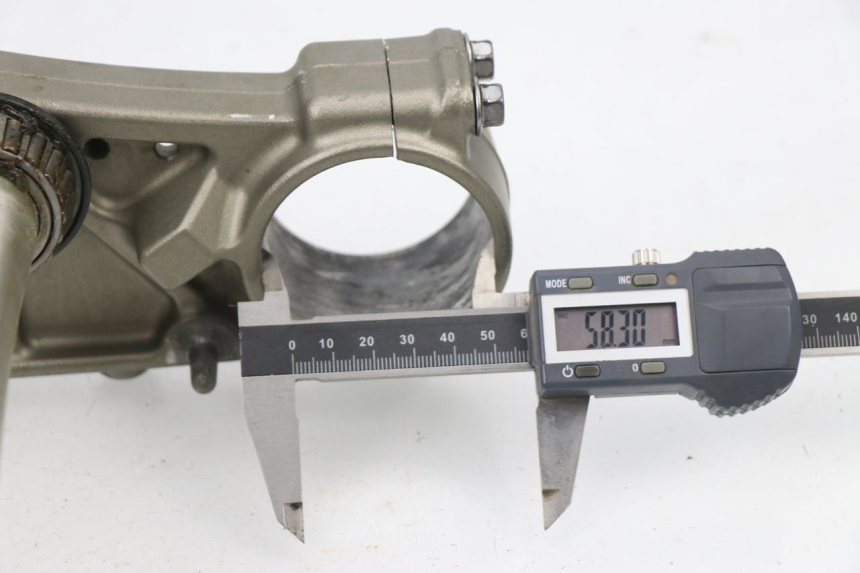 photo de PIASTRA SUPERIORE YAMAHA YZF YZ-F 450 (2006 - 2009)