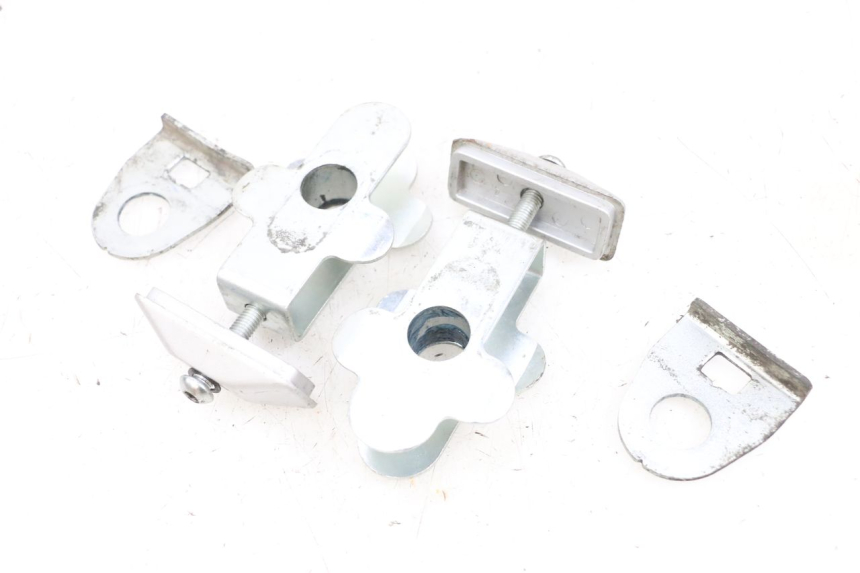 photo de Tenditore catena SUZUKI GSF N BANDIT 600 (1996 - 1999) - Altra angolazione