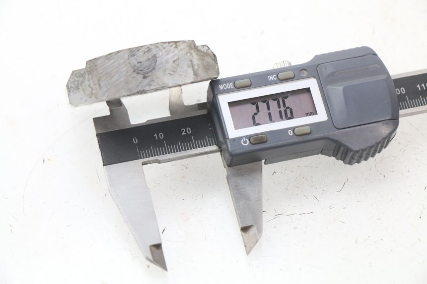 photo de Tenditore catena SUZUKI GSX-R GSXR K16 1000 (2012 - 2016) - Dettaglio del componente