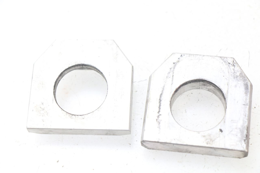 photo de Tenditore catena SUZUKI GSX-R GSXR K16 1000 (2012 - 2016) - Altra angolazione