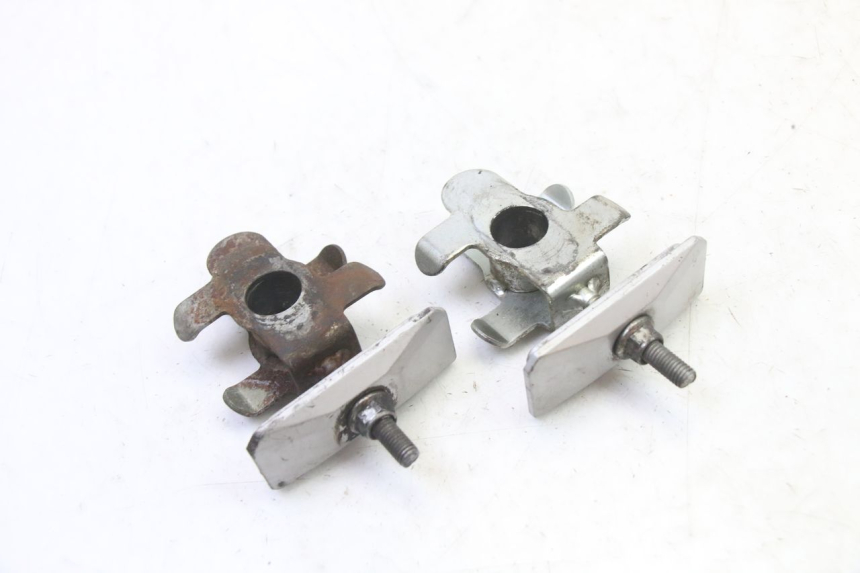 photo de Tenditore catena SUZUKI SV S 650 (2003 - 2009)