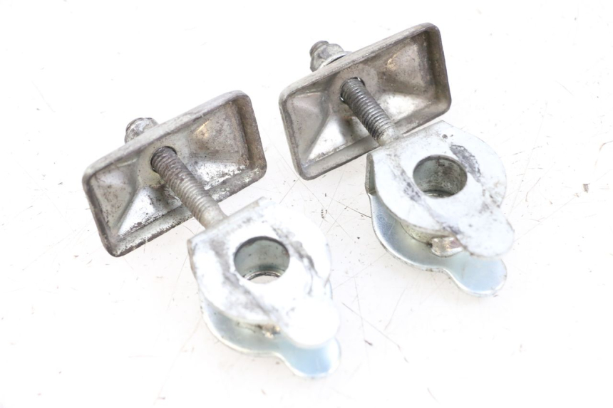 photo de TENDITORE CATENA SUZUKI VL INTRUDER 125 (2004 - 2007)