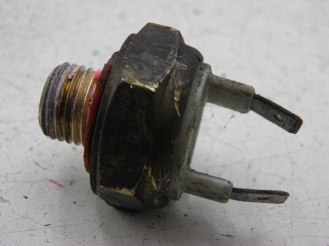 photo de Termostato PIAGGIO LX 125 (1998 - 2000) - Zoom sullo stato d'uso