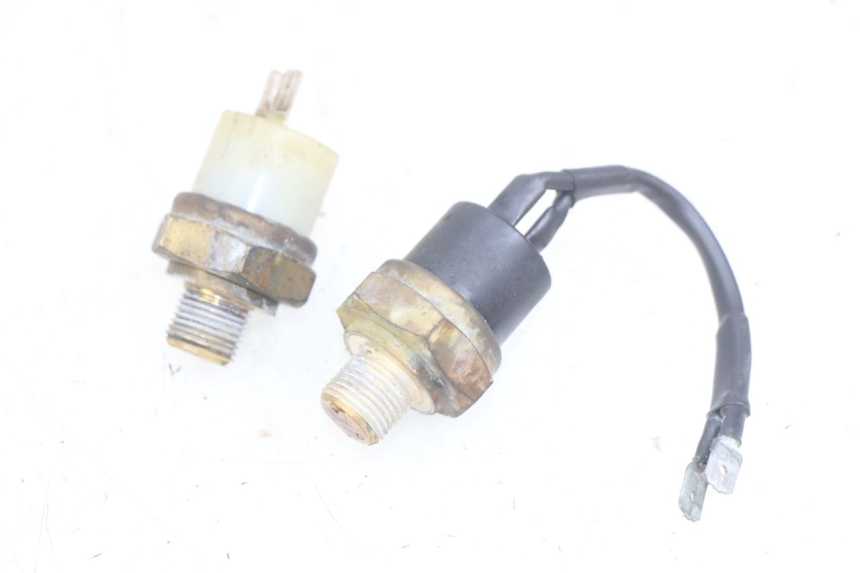 photo de THERMOCONTACT YAMAHA YP MAJESTY 125 (1998 - 2001) - Dettaglio del componente