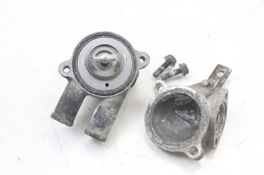 photo de THERMOSTAT HONDA NTV DEAUVILLE 650 (1998 - 2001)