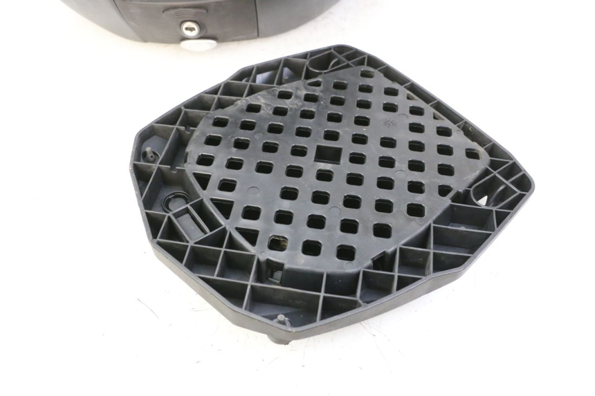 photo de BAULETTO HONDA FES S-WING SWING ABS 125 (2007 - 2015)