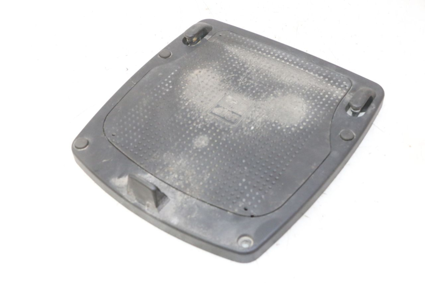 photo de BAULETTO PEUGEOT KISBEE 2T 50 (2010 - 2017)