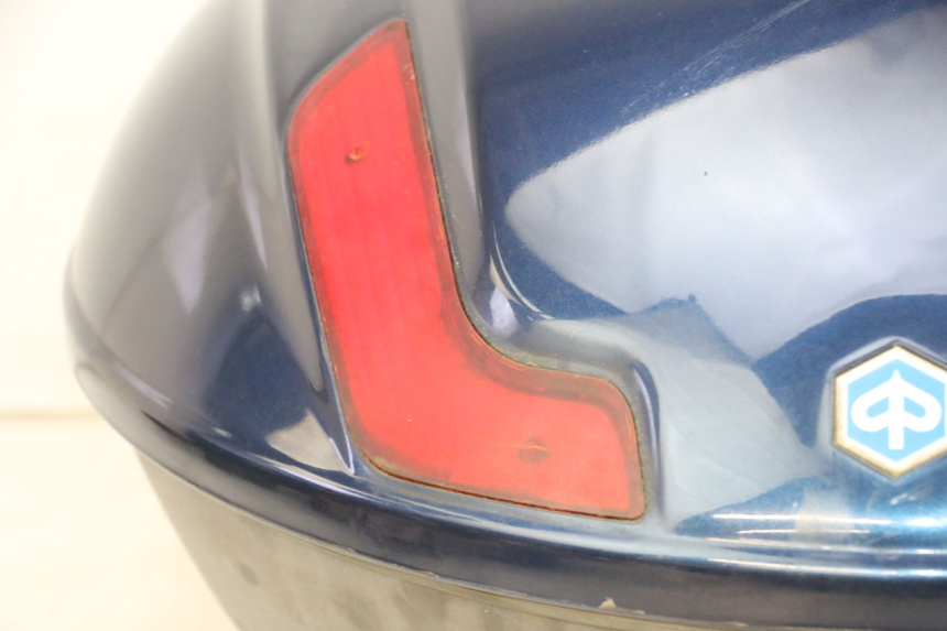 photo de BAULETTO PIAGGIO MP3 RL 250 (2006 - 2010) - Stato della superficie e materiale