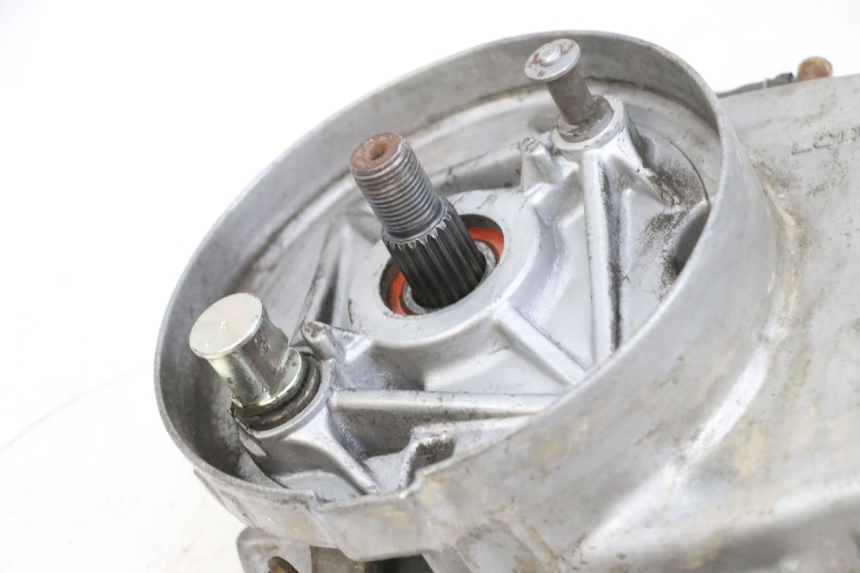 photo de TRASMISSIONE RUOTA KYMCO AGILITY 16+ 4T 50 (2018 - 2023) - Altra angolazione