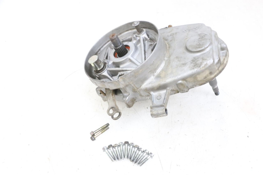 photo de TRASMISSIONE RUOTA KYMCO AGILITY 16+ 4T 50 (2018 - 2023) - Primo piano tecnico