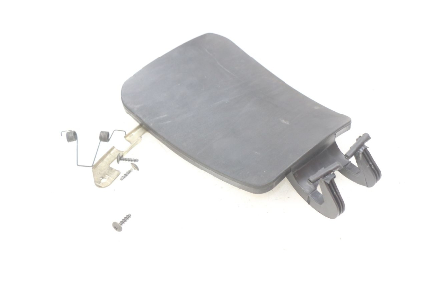 photo de SPORTELLO DEL SERBATOIO PIAGGIO MP3 LT 400 (2007 - 2012)