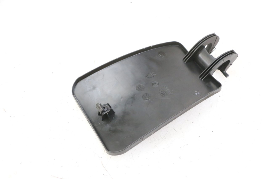 photo de SPORTELLO DEL SERBATOIO PIAGGIO MP3 LT 400 (2007 - 2012)
