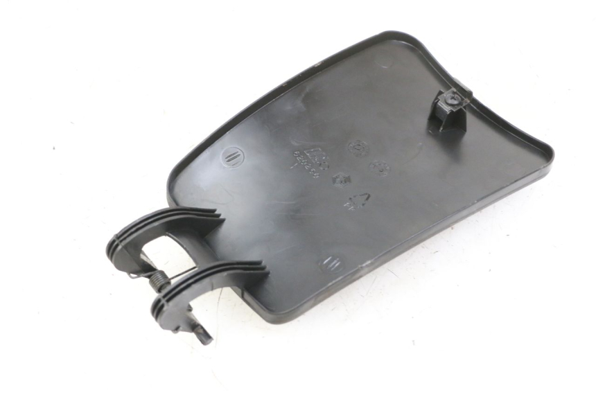 photo de SPORTELLO DEL SERBATOIO PIAGGIO MP3 LT 400 (2007 - 2012)
