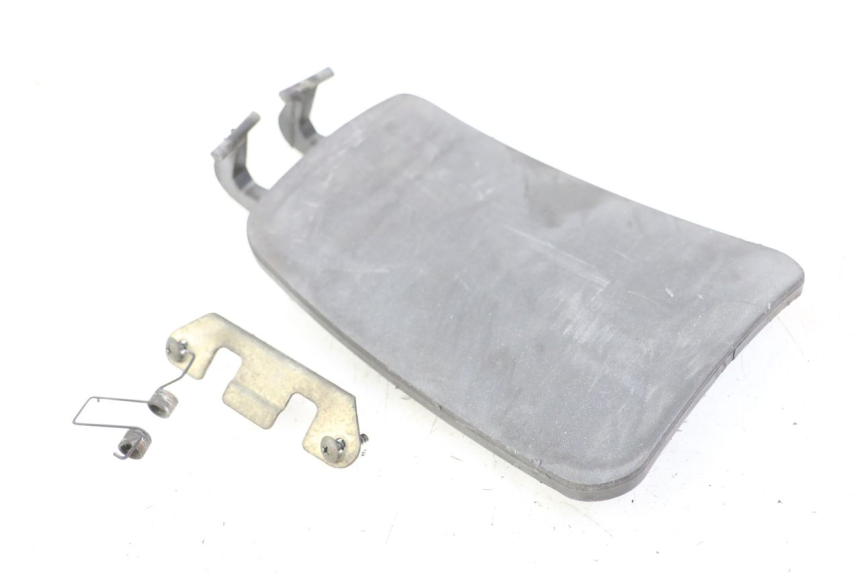 photo de SPORTELLO DEL SERBATOIO PIAGGIO X8 125 (2004 - 2007) - Vista principale