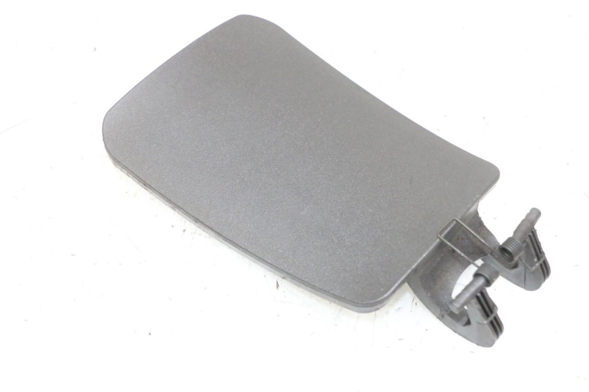 photo de SPORTELLO DEL SERBATOIO PIAGGIO X8 125 (2004 - 2007) - Vista principale