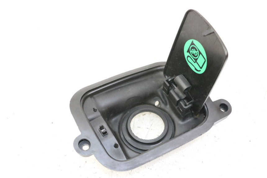 photo de SPORTELLO DEL SERBATOIO YAMAHA YP MAJESTY 125 (2007 - 2010)
