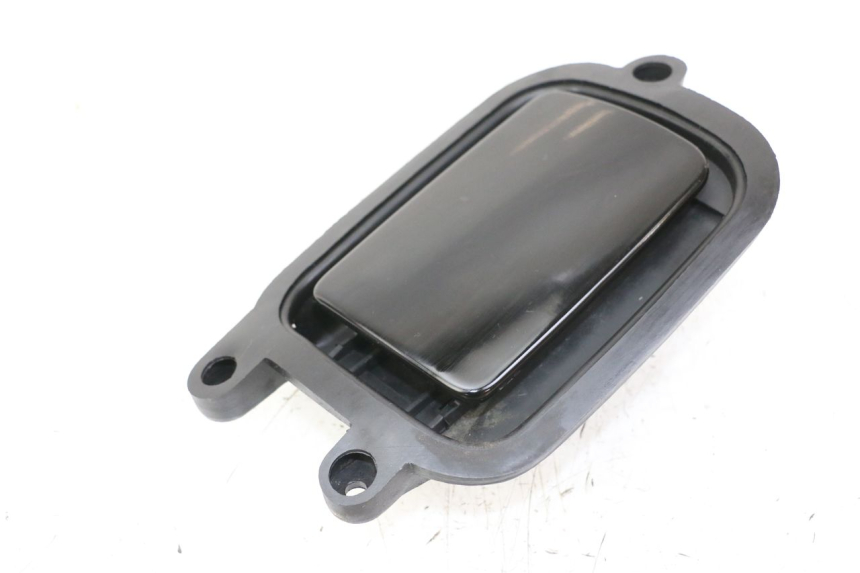 photo de SPORTELLO DEL SERBATOIO YAMAHA YP MAJESTY 125 (2007 - 2010)