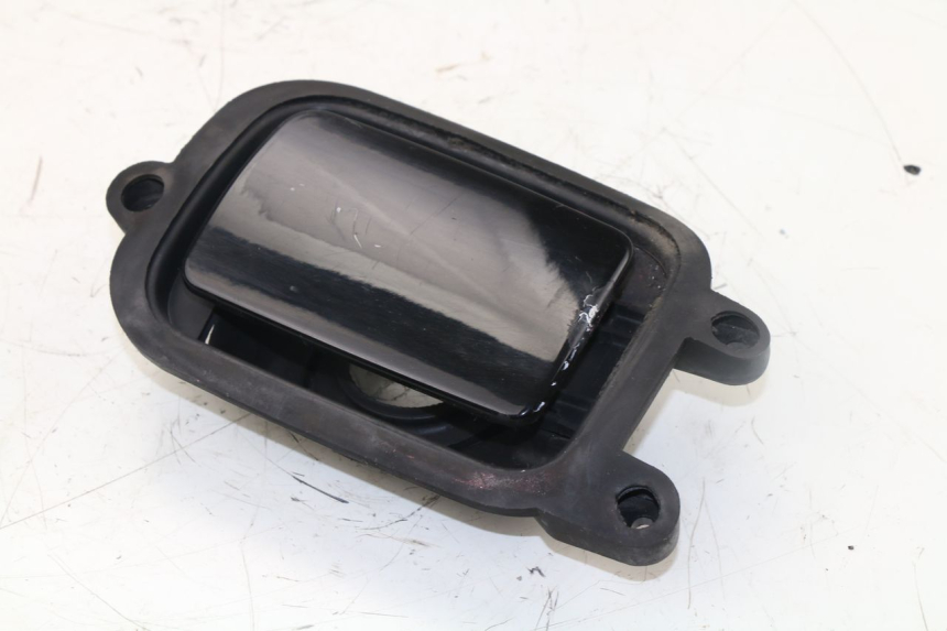 photo de SPORTELLO DEL SERBATOIO YAMAHA YP MAJESTY 125 (2007 - 2010)