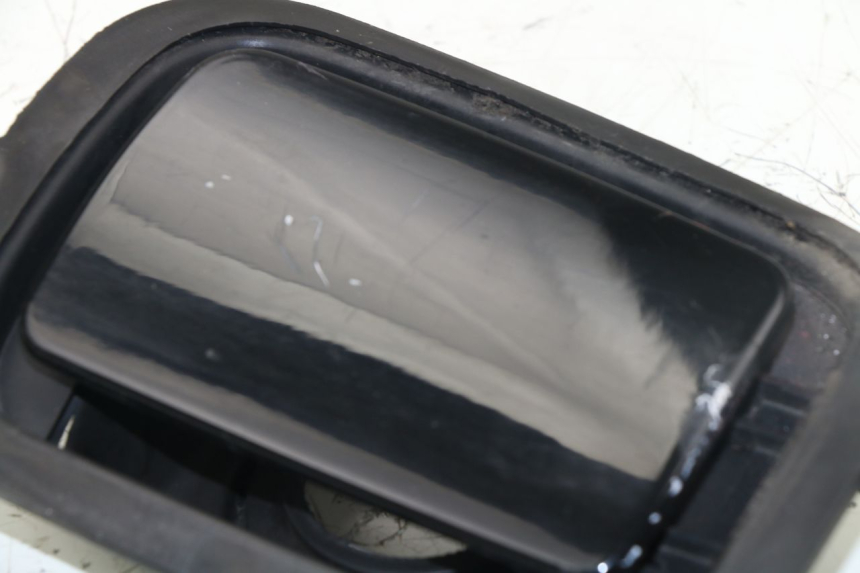 photo de SPORTELLO DEL SERBATOIO YAMAHA YP MAJESTY 125 (2007 - 2010)