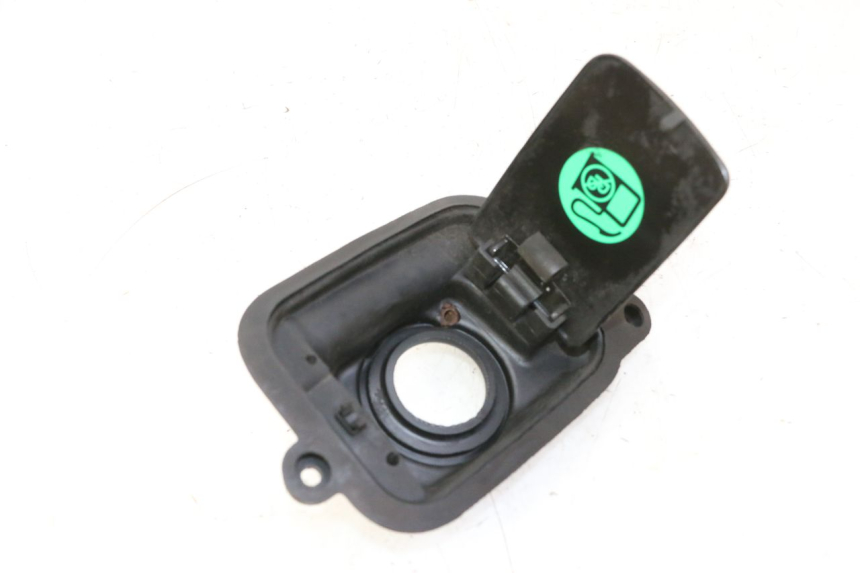 photo de SPORTELLO DEL SERBATOIO YAMAHA YP MAJESTY 125 (2007 - 2010)