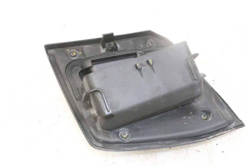 photo de SPORTELLO DESTRA HONDA FORZA ABS 300 (2013 - 2019)