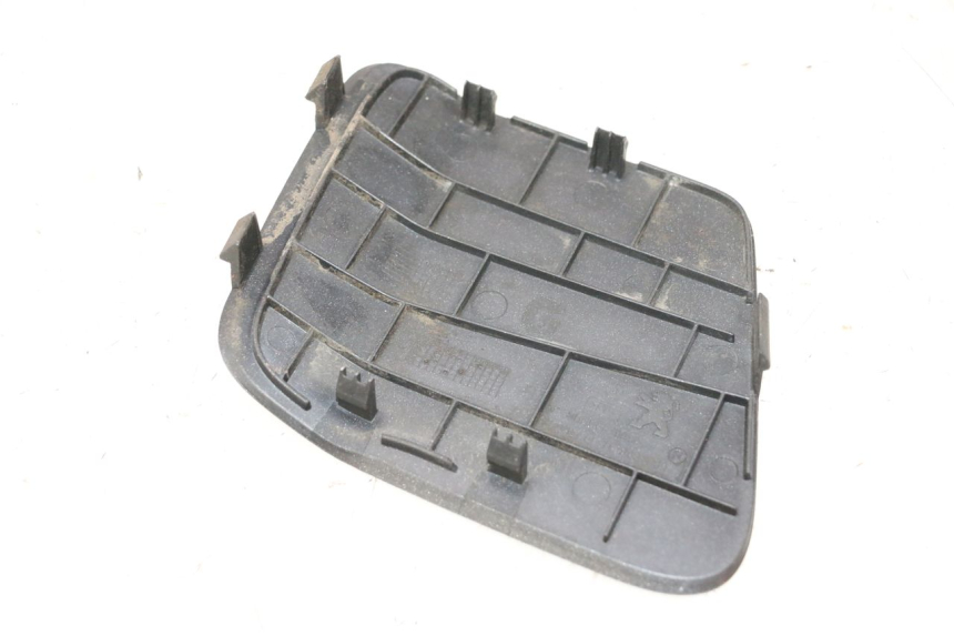 photo de TAPPO ISPEZIONE SINISTRO PEUGEOT SATELIS 125 (2013 - 2018) - Dettaglio del componente