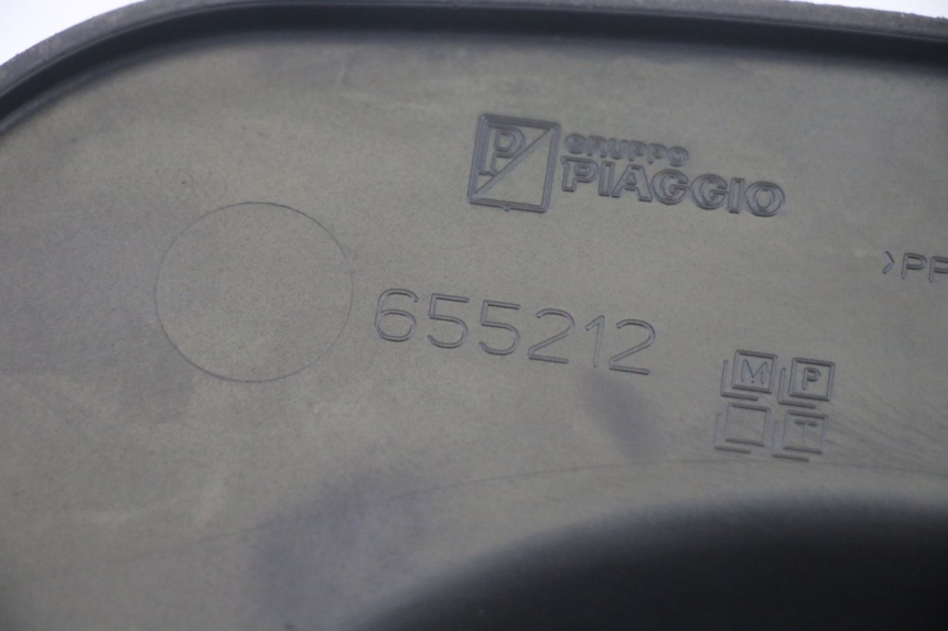 photo de SPORTELLO PIAGGIO MP3 RL 250 (2007 - 2010) - Dettagli dei punti di fissaggio