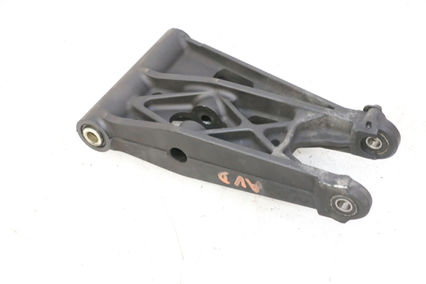 photo de BRACCIO OSCILLANTE ANTERIORE QUADRO 4 4D 350 (2015 - 2018)