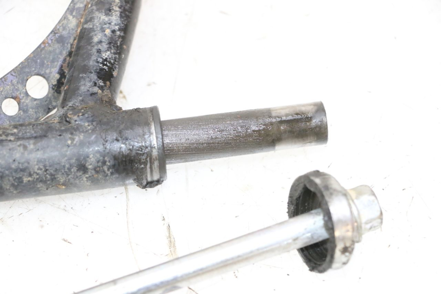 photo de BRACCIO OSCILLANTE ANTERIORE YAMAHA YFM R RAPTOR 250 (2008 - 2014)