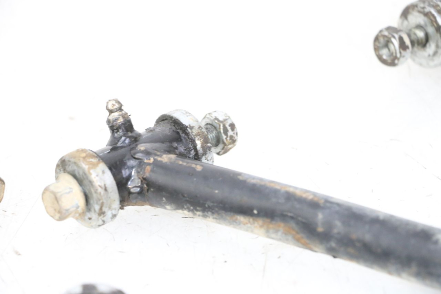 photo de BRACCIO OSCILLANTE ANTERIORE YAMAHA YFM R RAPTOR 250 (2008 - 2014)