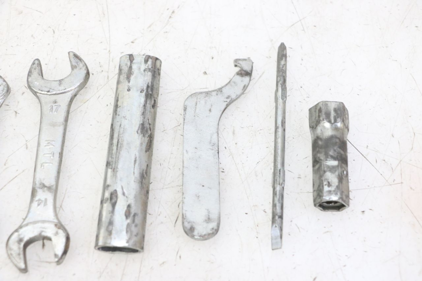 photo de KIT UTENSILI HONDA CBF 125 (2009 - 2015)