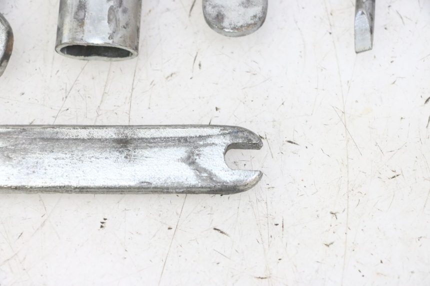 photo de KIT UTENSILI HONDA CBF 125 (2009 - 2015)