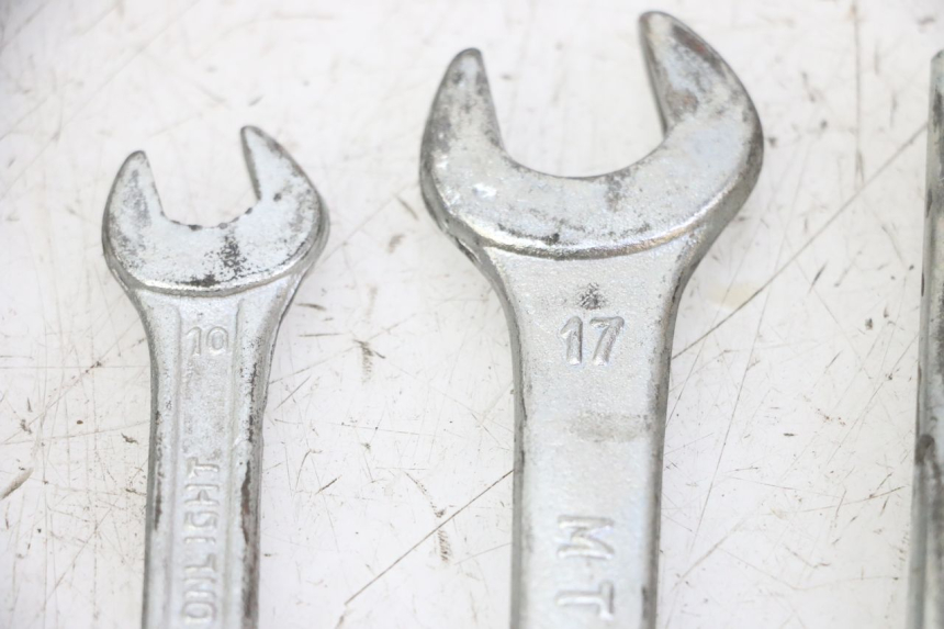 photo de KIT UTENSILI HONDA CBF 125 (2009 - 2015)