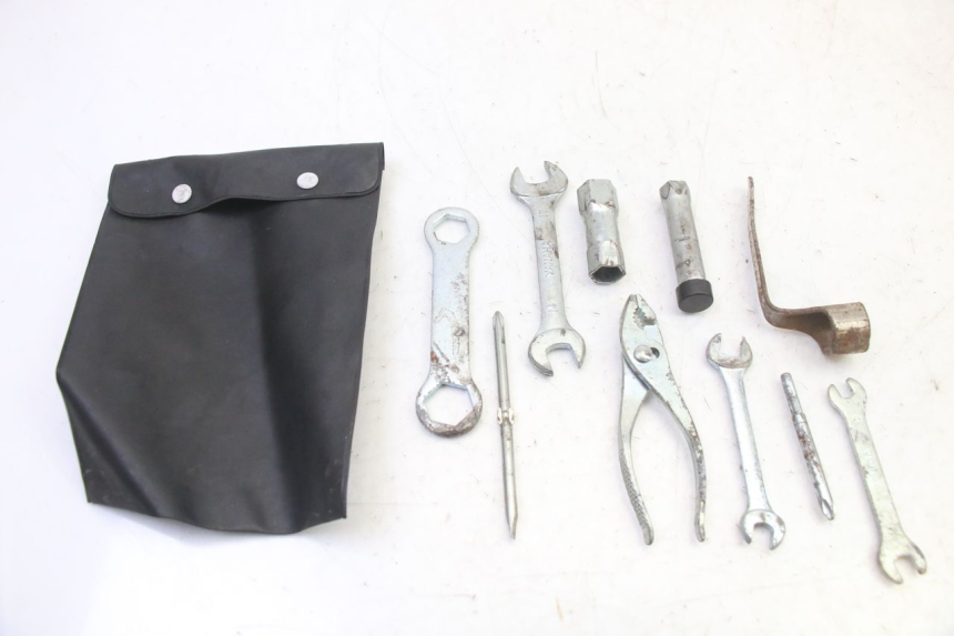 photo de KIT UTENSILI APRILIA CLASSIC 125 (1995 - 2001)