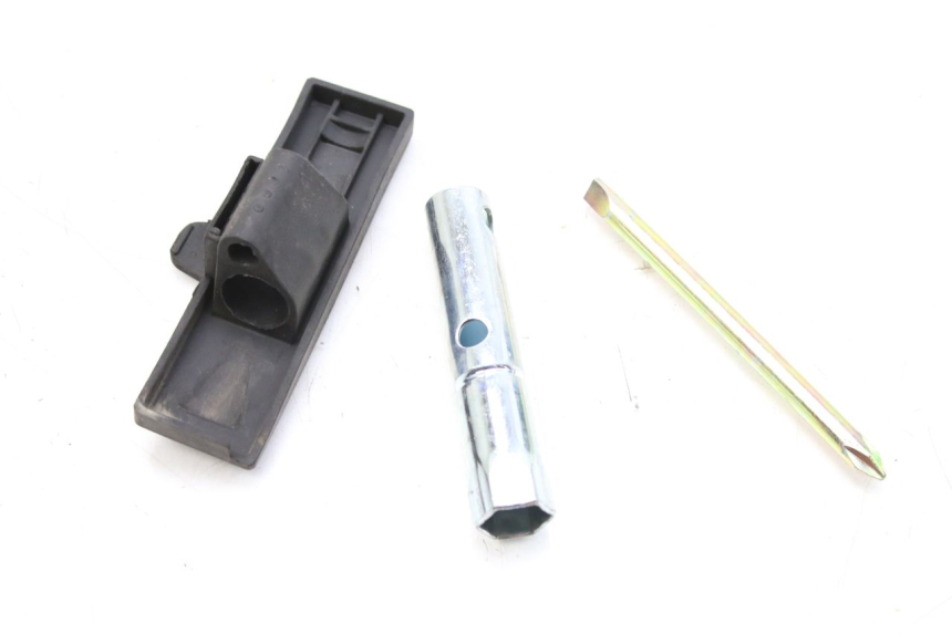 photo de KIT UTENSILI YAMAHA CYGNUS X INJECTION 125 (2007 - 2013)