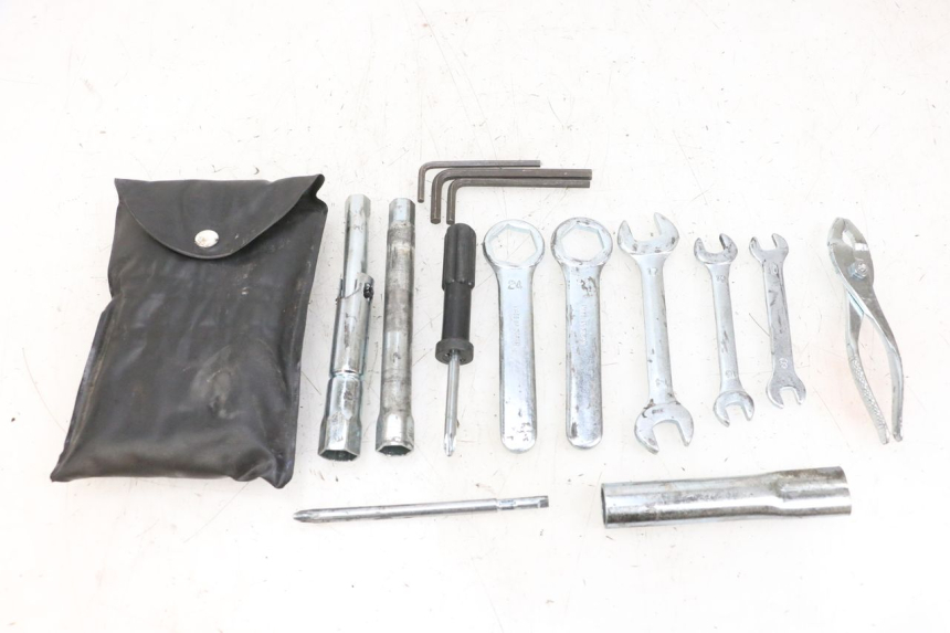 photo de KIT UTENSILI SUZUKI DL V STROM 1000 (2002 - 2007) - Altra vista dell'articolo