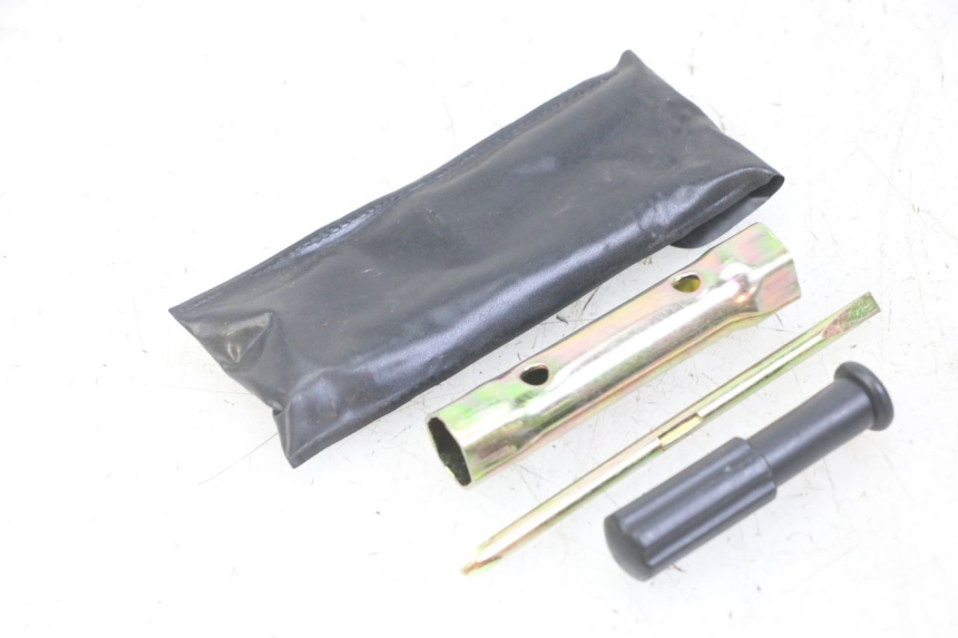 photo de KIT UTENSILI SYM FIDDLE 3 III 50 (2014 - 2020)