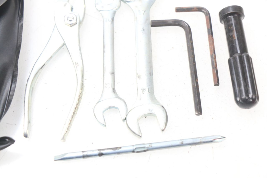 photo de Set di attrezzi SUZUKI GSX-R GSXR K16 1000 (2012 - 2016)